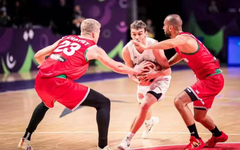 包含洲际球队实力对抗，胜负悬念待解！，表现亮眼的词条