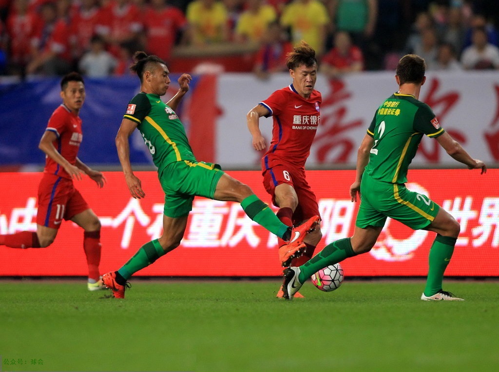 尼斯连续遭遇失利，保级困境难解，士气大振