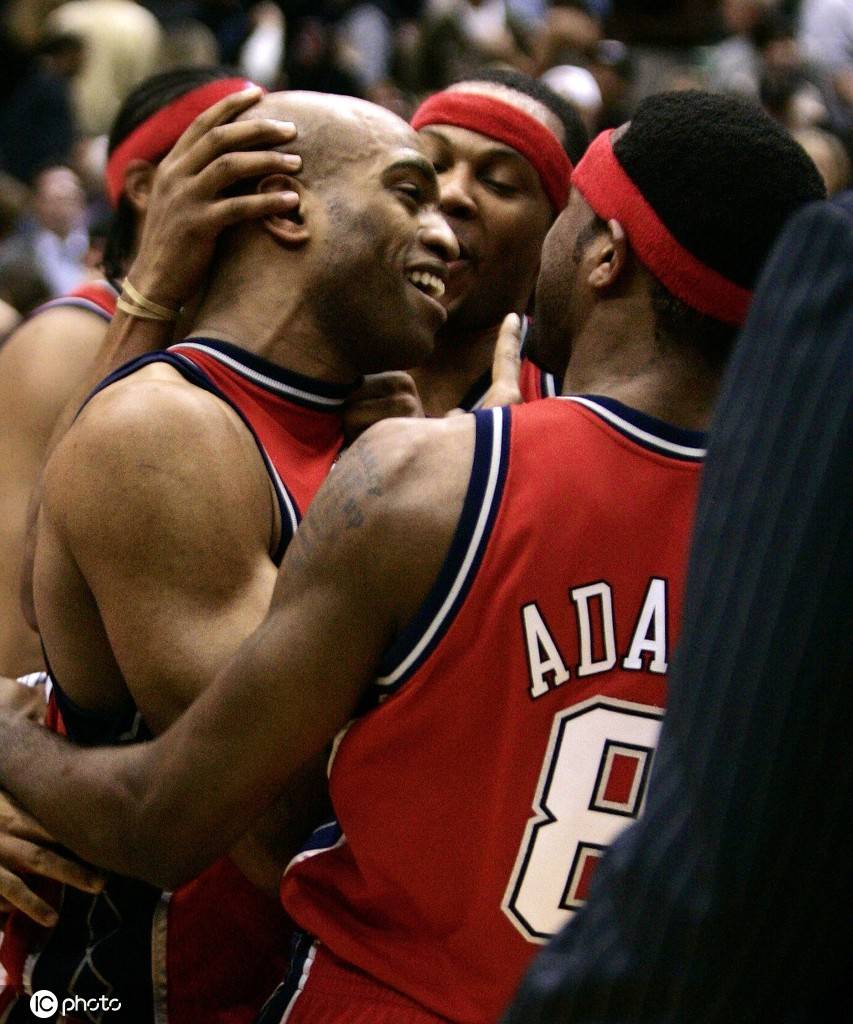 卡特绝杀！布鲁克林篮网爆冷战胜洛杉矶快船，战绩斐然