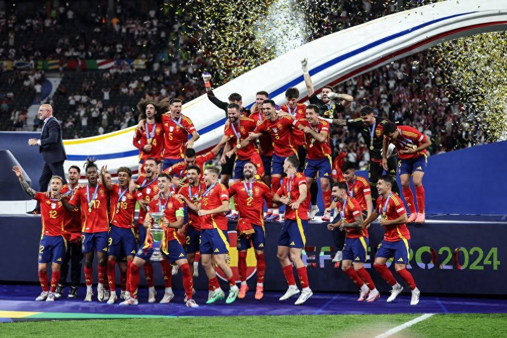 欧洲国家足球赛事惊心动魄，谁能问鼎？，战绩斐然