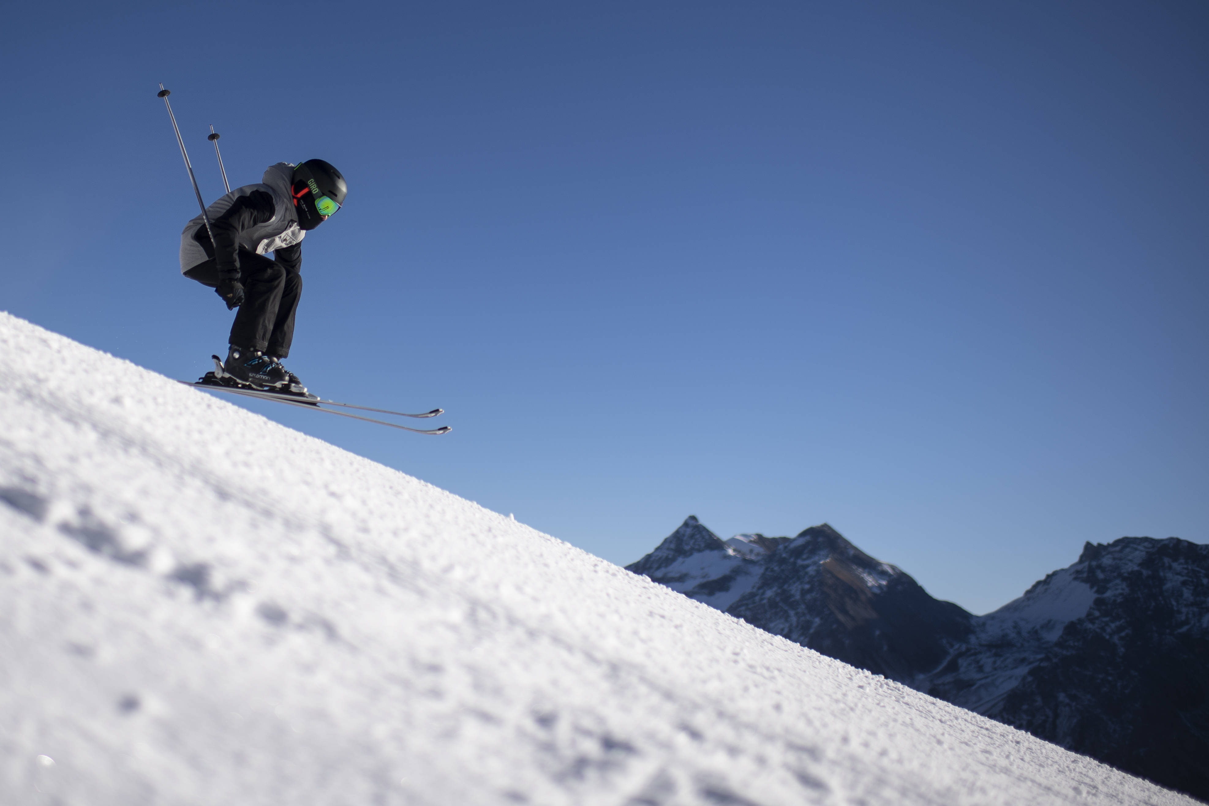 瑞士滑雪选手抢眼表现完成奖牌,士气大振的简单介绍 瑞士滑雪选手抢眼表现完成奖牌,士气大振的简单介绍