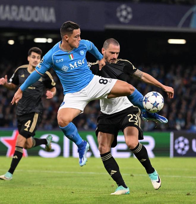 佛罗伦萨主场大胜切沃，继续保持积分，稳步上升