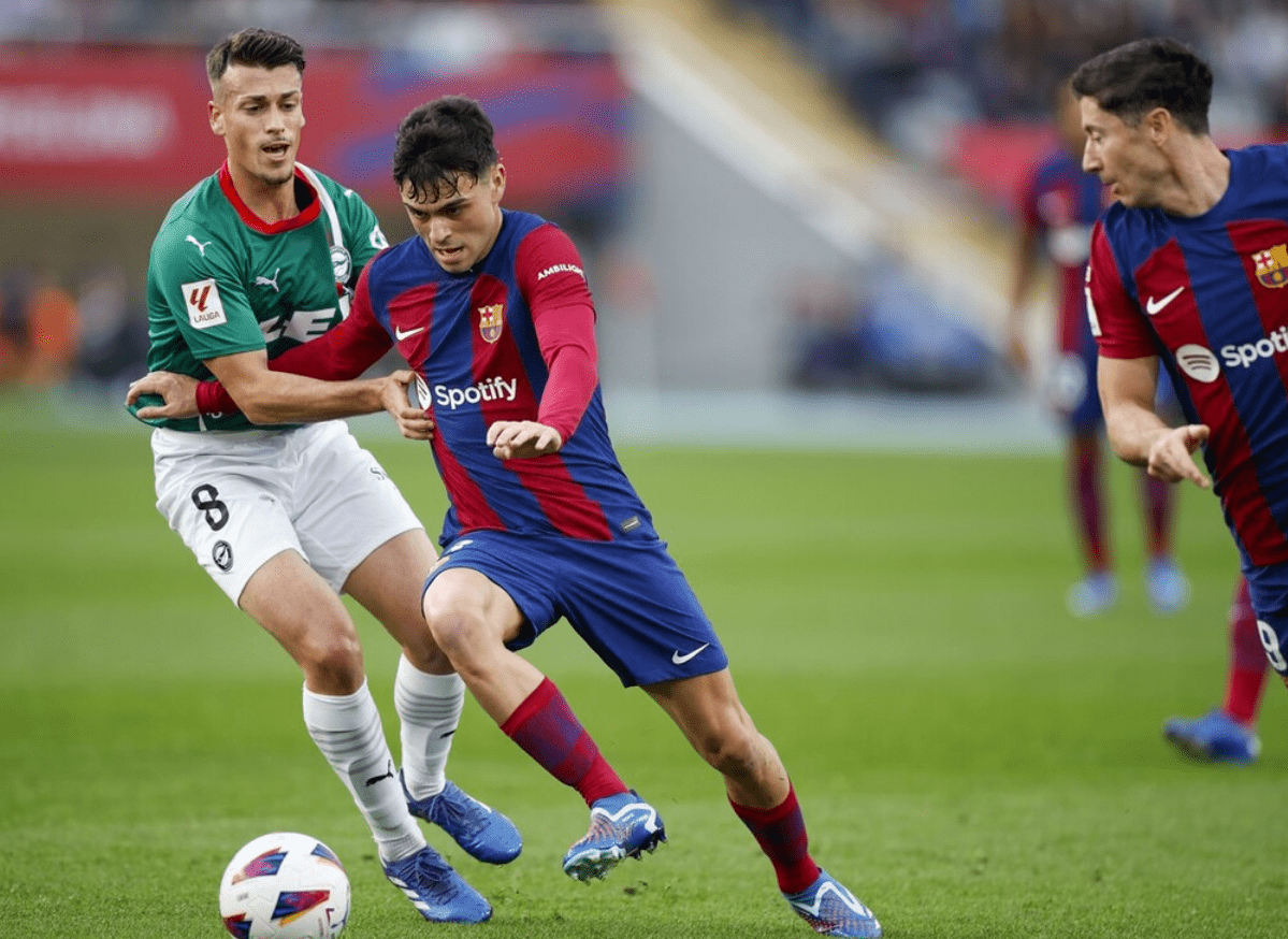 巴萨逆袭晋级，尤文图斯横扫，势不可挡