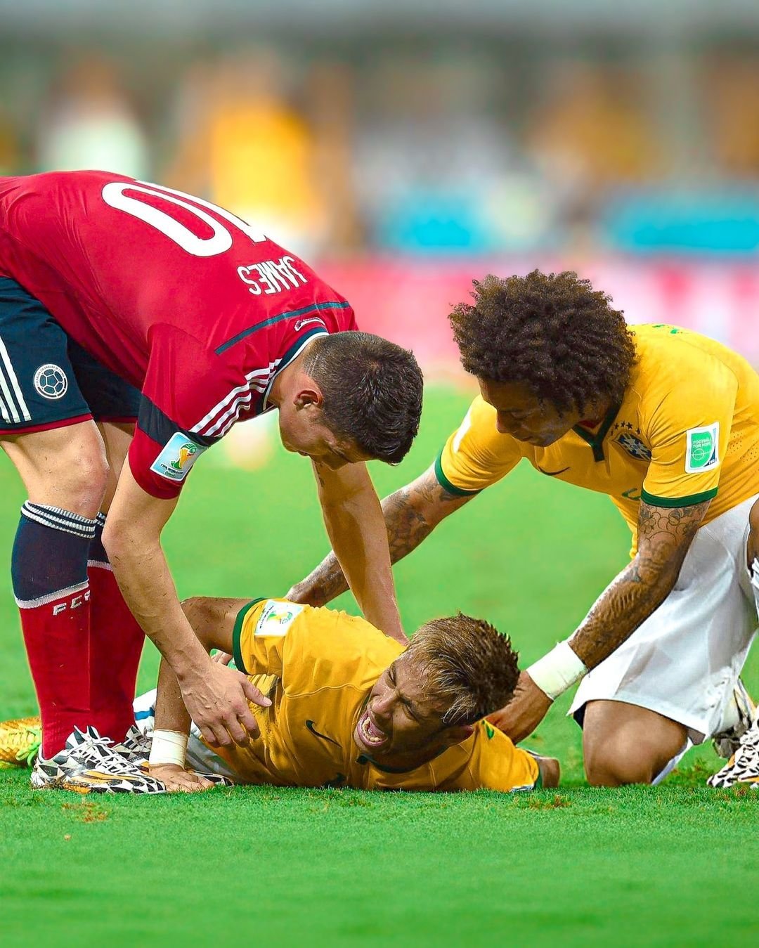 包含哥伦比亚足球女将在国际赛事中大获胜利，表现亮眼的词条