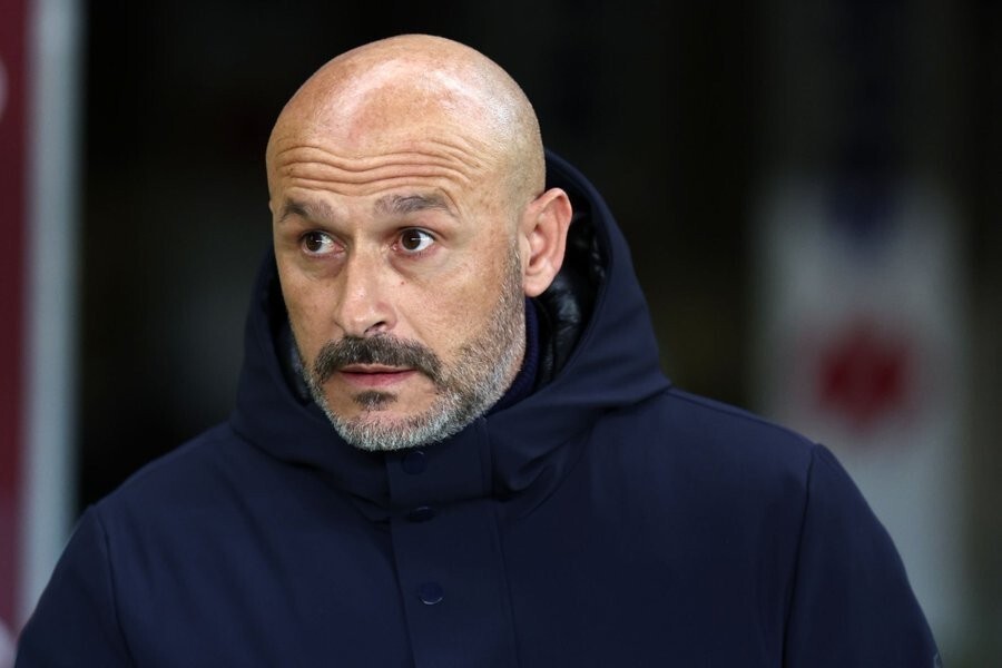 那不勒斯主帅荣膺年度最佳,引领球队豪取连胜,掌声雷动 那不勒斯主帅荣膺年度最佳,引领球队豪取连胜,掌声雷动