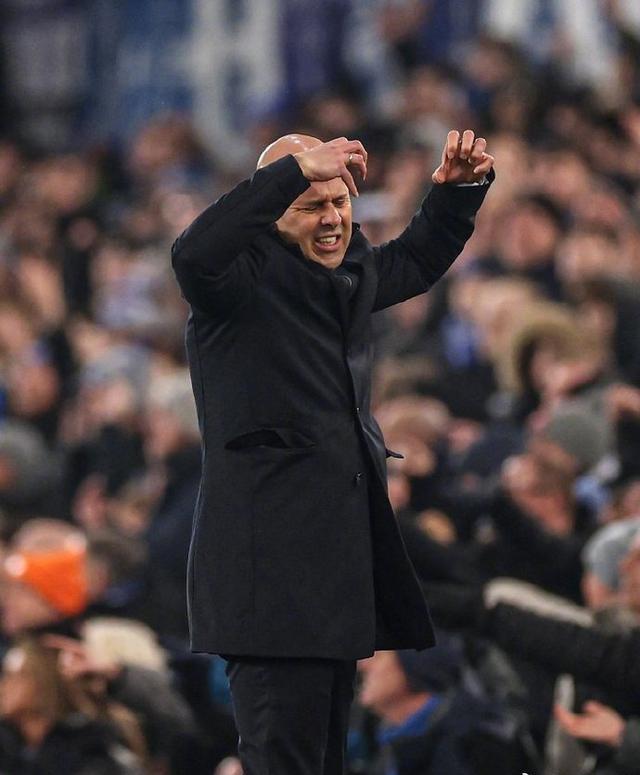 关于利物浦主帅赞扬多特蒙德表现，稳步上升的信息