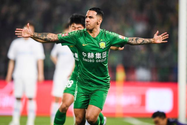 国安队内发生内讧,主教练面临挑战,振奋人心 国安队内发生内讧,主教练面临挑战,振奋人心