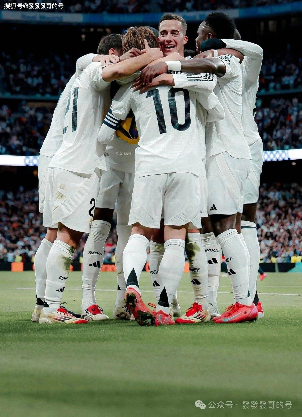 豪门足球联赛展开精彩对决：强强对话新一轮，引发热议