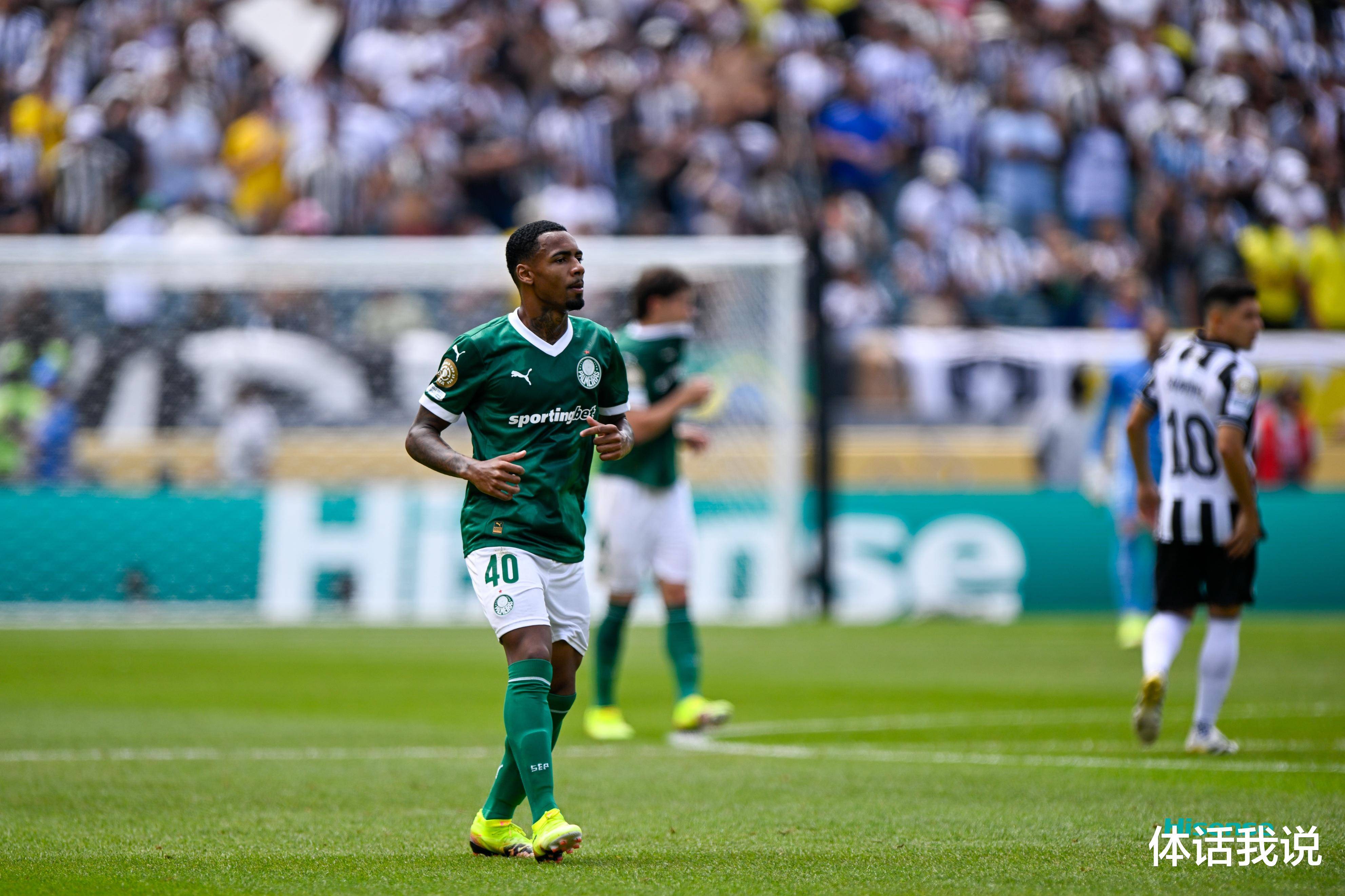 南美洲足球联赛半决赛即将上演精彩对决，表现亮眼