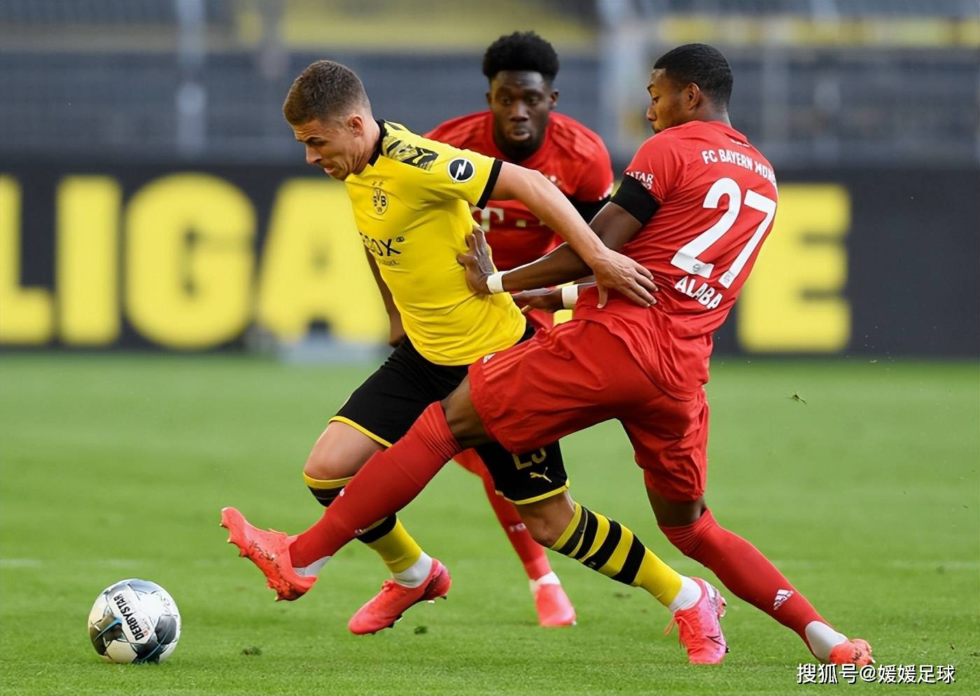 包含主场大胜霍芬海姆，多特蒙德保持领先优势，势不可挡的词条