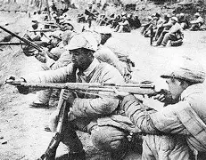 包含华沙郊区小胜汉诺威，继续保持领先地位，战绩斐然的词条