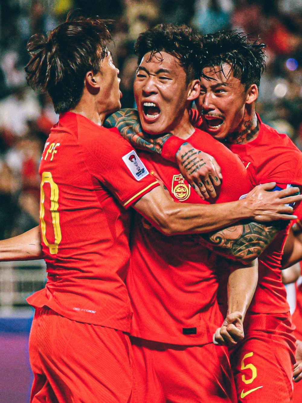 技术流与激情碰撞，足球决赛再创新高