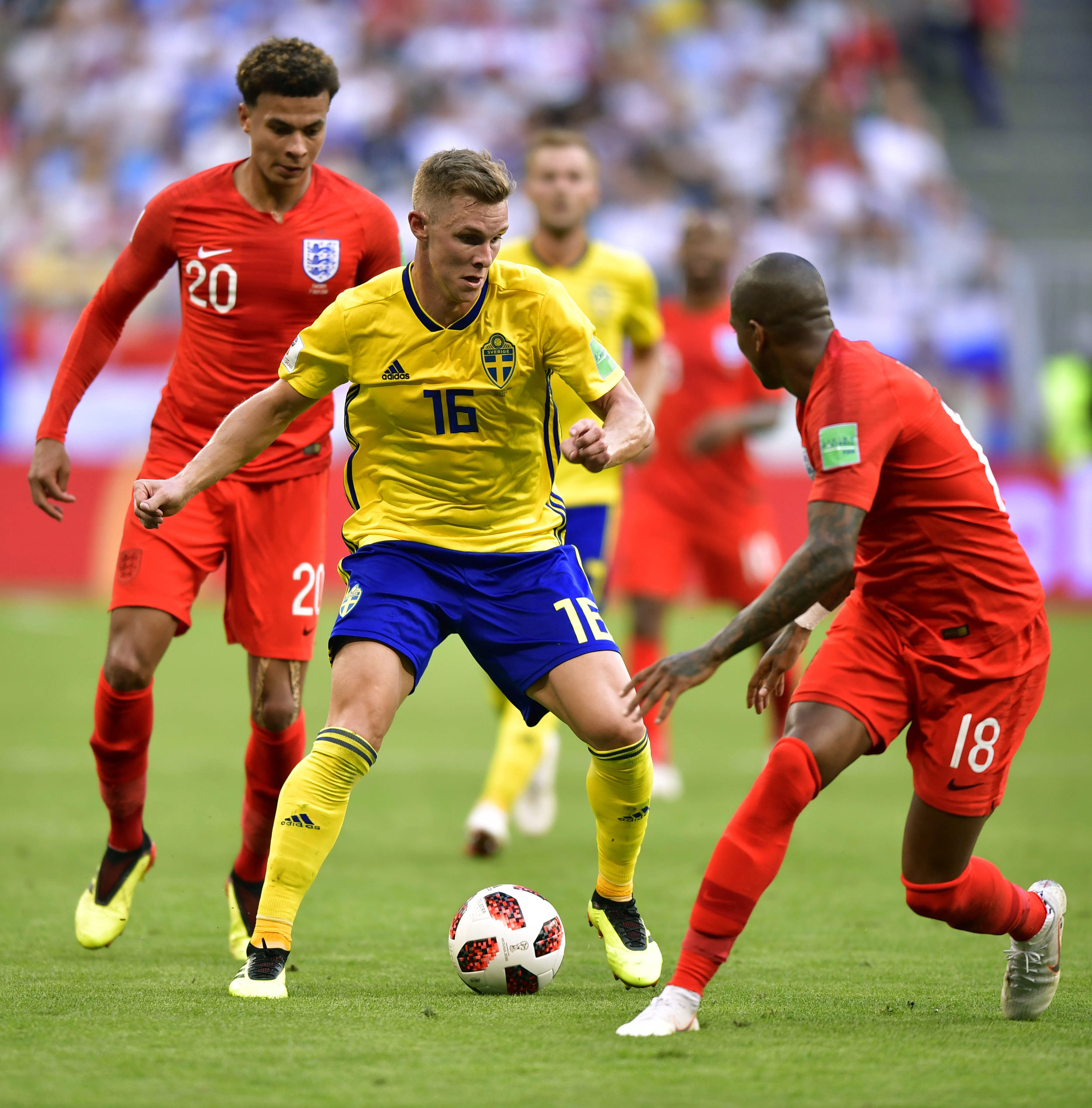 瑞典队险胜英格兰队,波尔带队取胜 瑞典队险胜英格兰队,波尔带队取胜