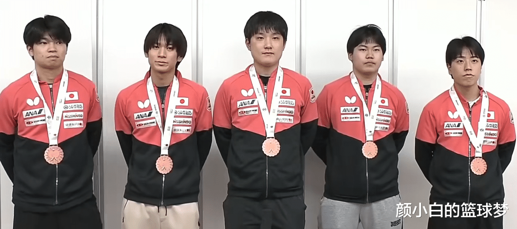 中国队横扫韩国队,张本智和扛起全队 中国队横扫韩国队,张本智和扛起全队