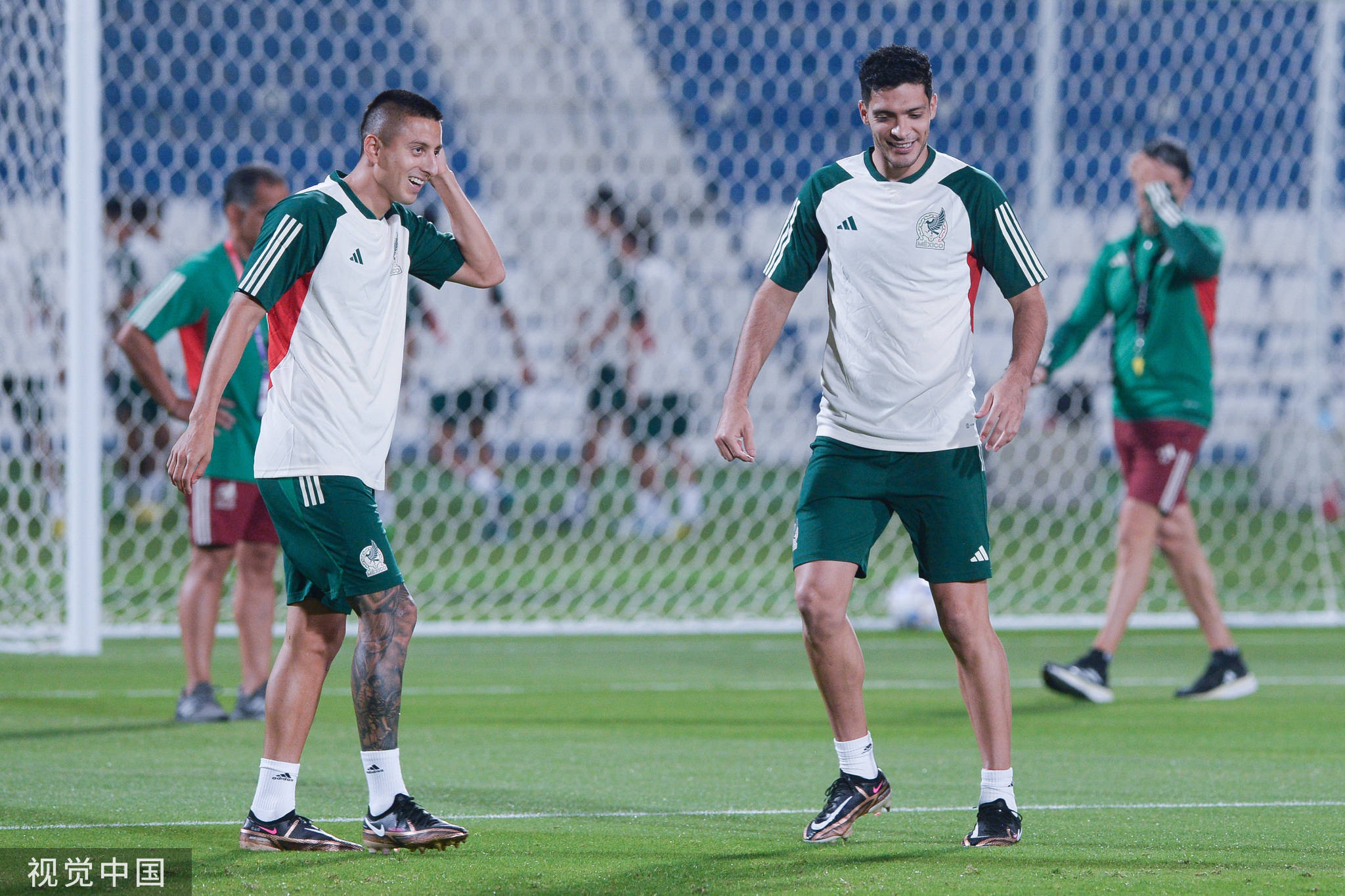 波兰完胜墨西哥，萨内刷新纪录的简单介绍