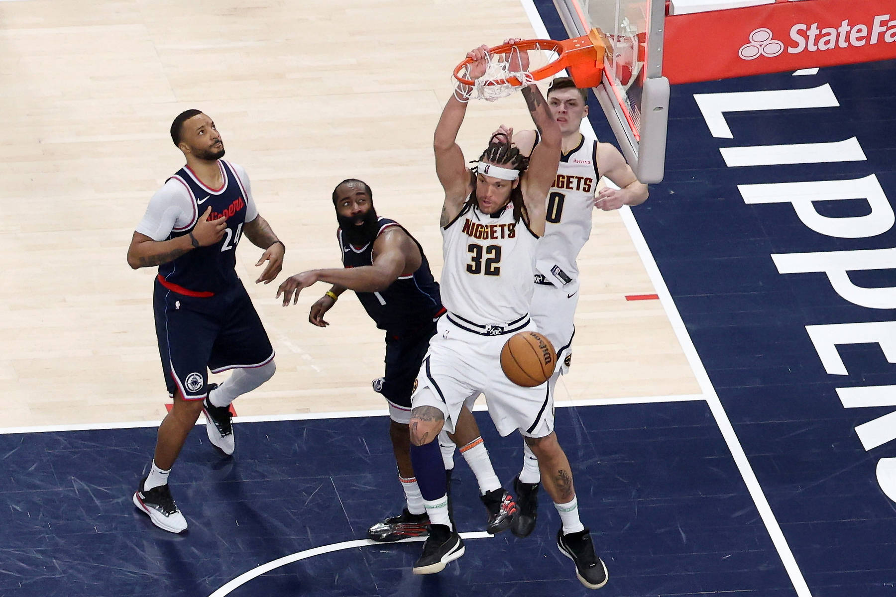 丹麦绝杀巴西,范戴克状态火热 丹麦绝杀巴西,范戴克状态火热