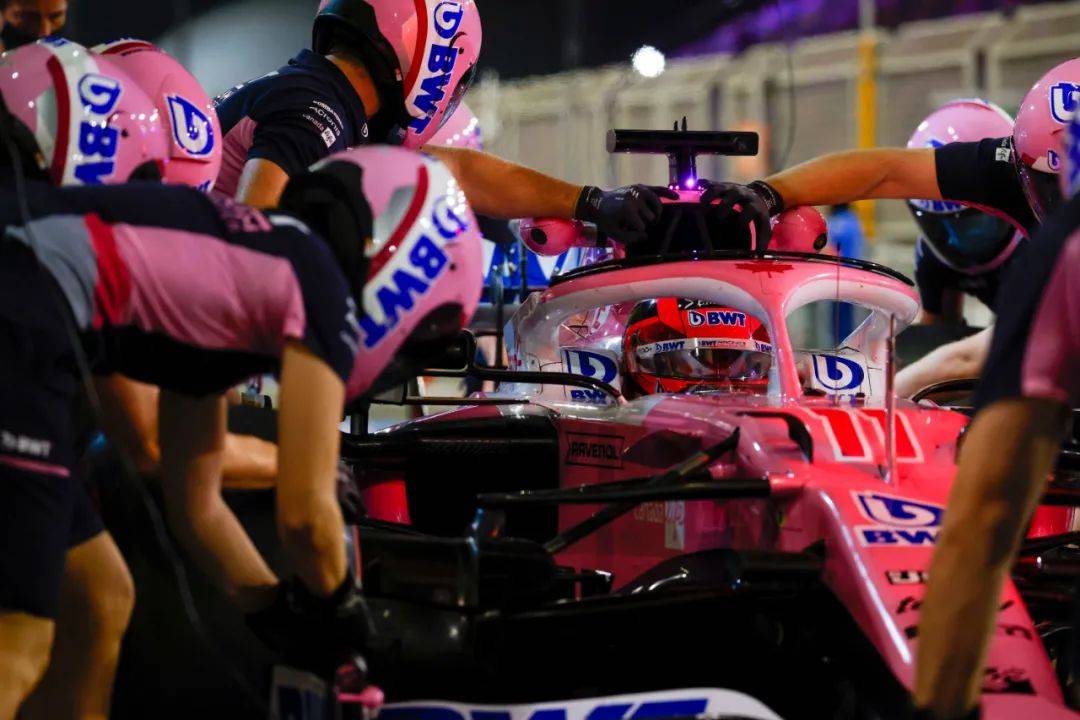 关于梅赛德斯翻盘威廉姆斯,拉塞尔统治全场的信息 关于梅赛德斯翻盘威廉姆斯,拉塞尔统治全场的信息