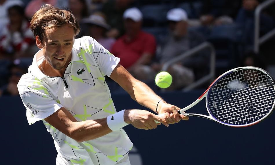 年终总决赛碾压联合杯，梅德韦杰夫关键制胜