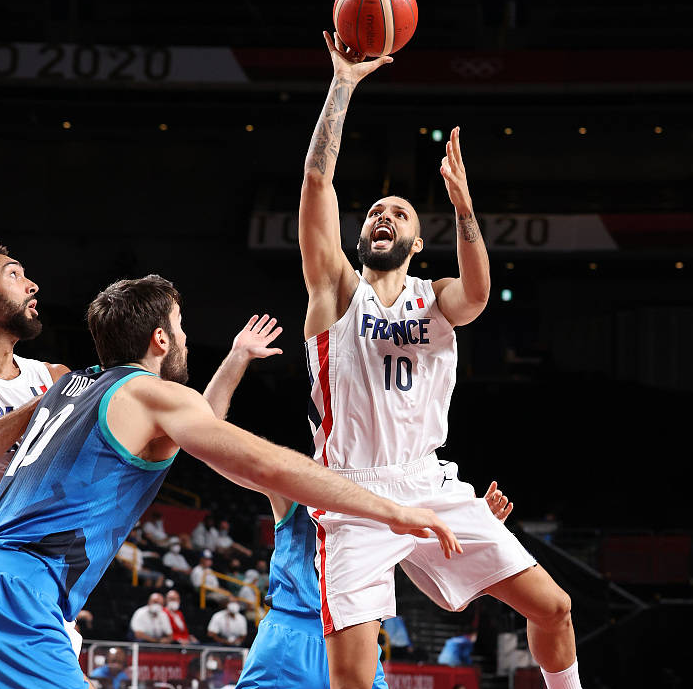 法国队险胜日本队,辛杜关键制胜 法国队险胜日本队,辛杜关键制胜