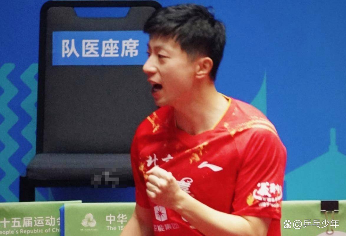 法国队鏖战奥地利队，马龙点燃赛场