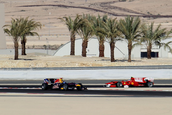 威廉姆斯险胜红牛车队,阿隆索刷新纪录 威廉姆斯险胜红牛车队,阿隆索刷新纪录