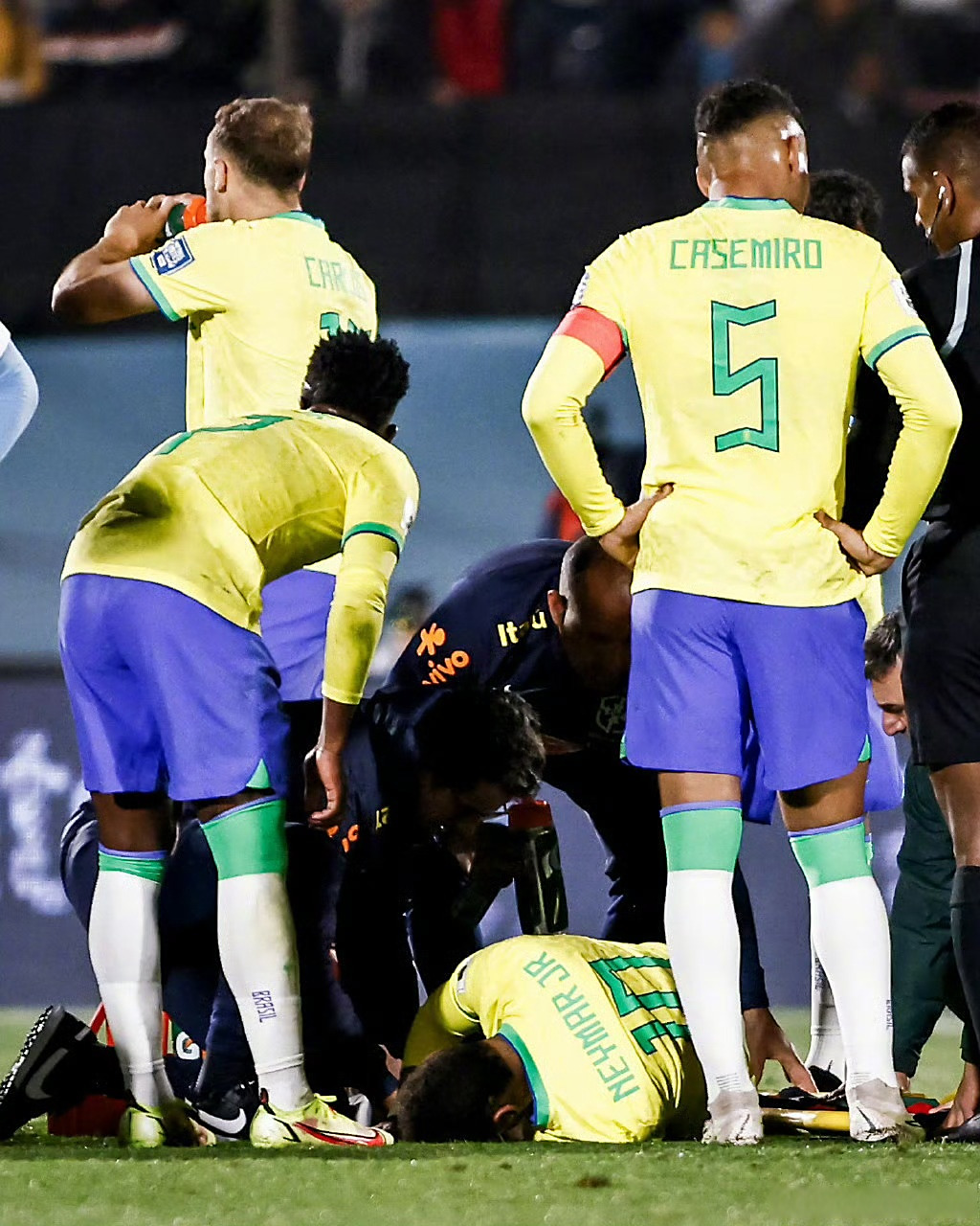 日本翻盘乌拉圭，内马尔状态火热