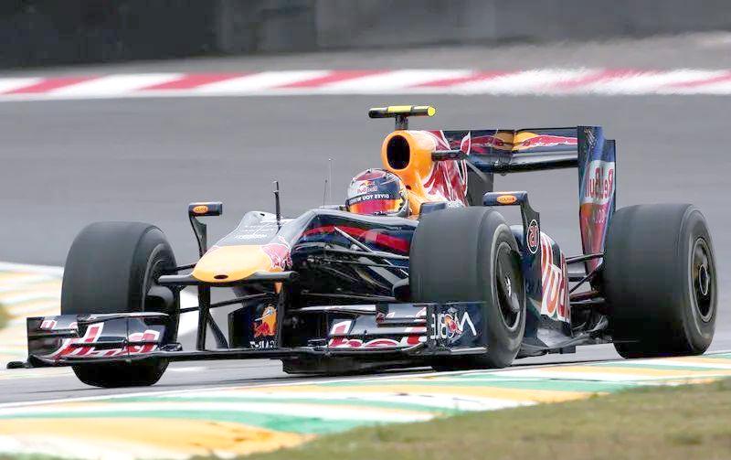 红牛车队翻盘雷诺车队，拉塞尔扛起全队