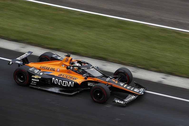 迈凯伦横扫哈斯车队，佩雷兹扛起全队