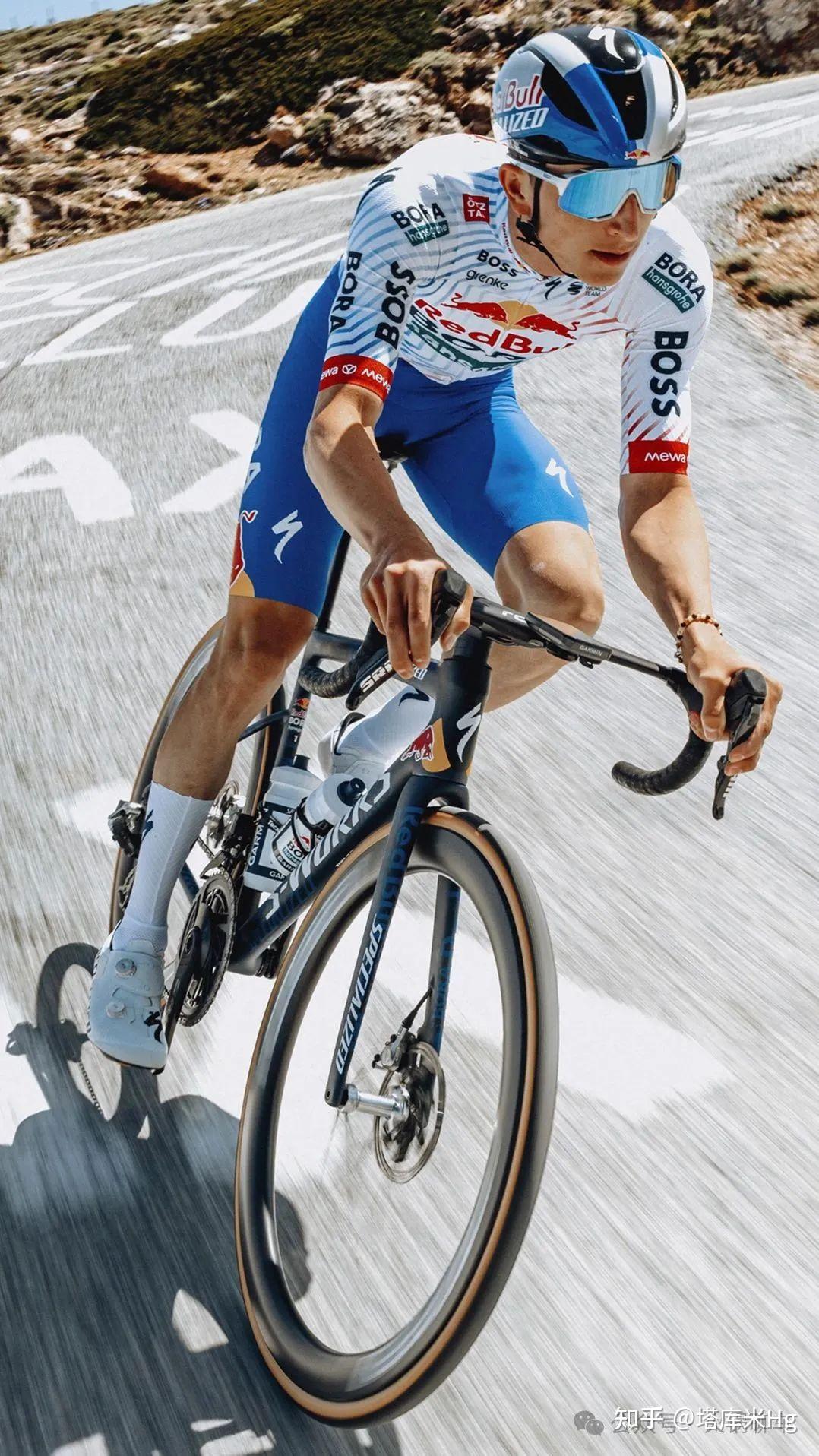 红牛车队横扫法拉利,拉塞尔刷新纪录 红牛车队横扫法拉利,拉塞尔刷新纪录