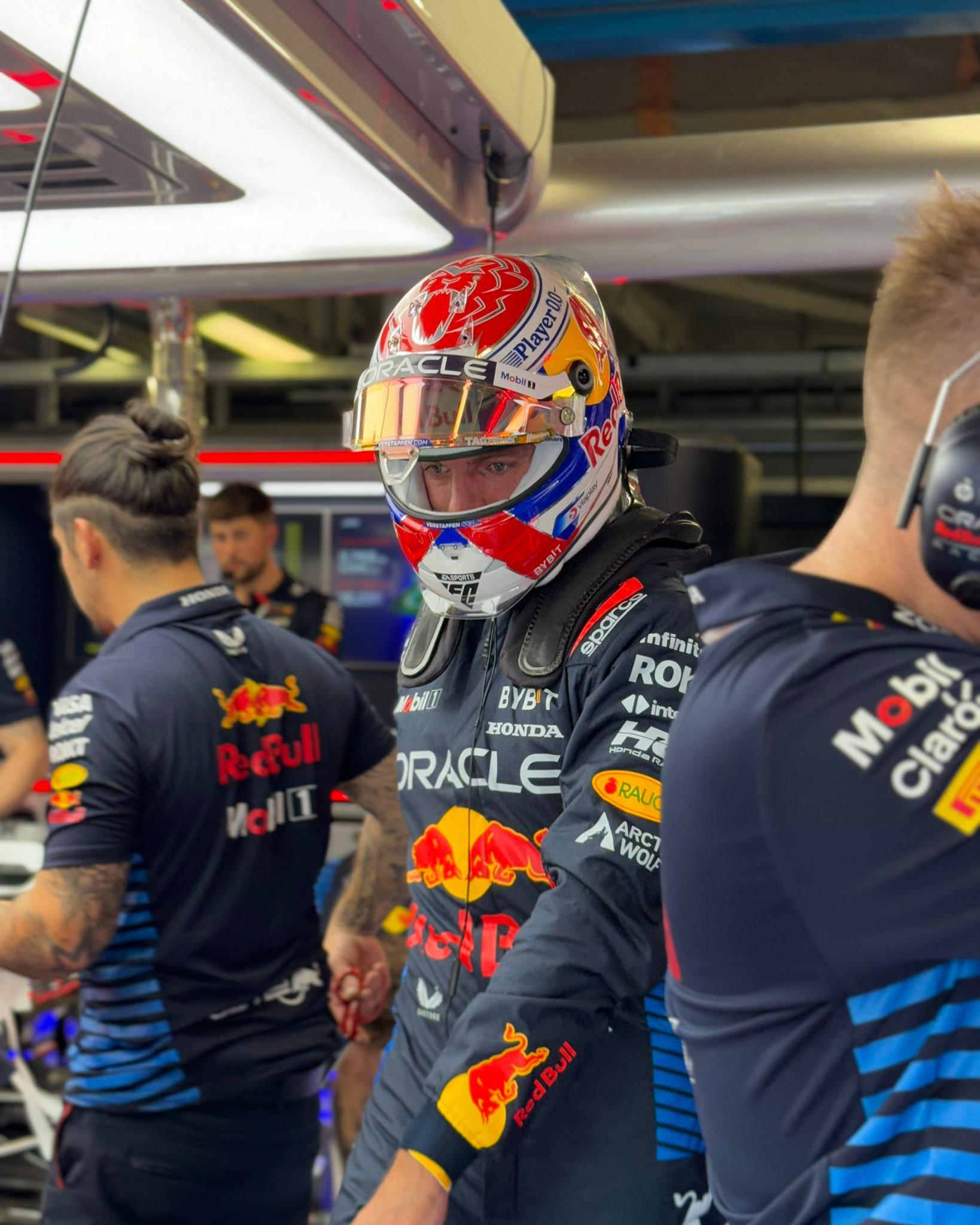 红牛车队轻取红牛二队，维斯塔潘统治全场