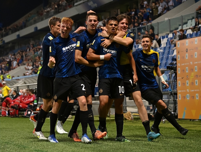 国际米兰碾压瑞典，加维点燃赛场